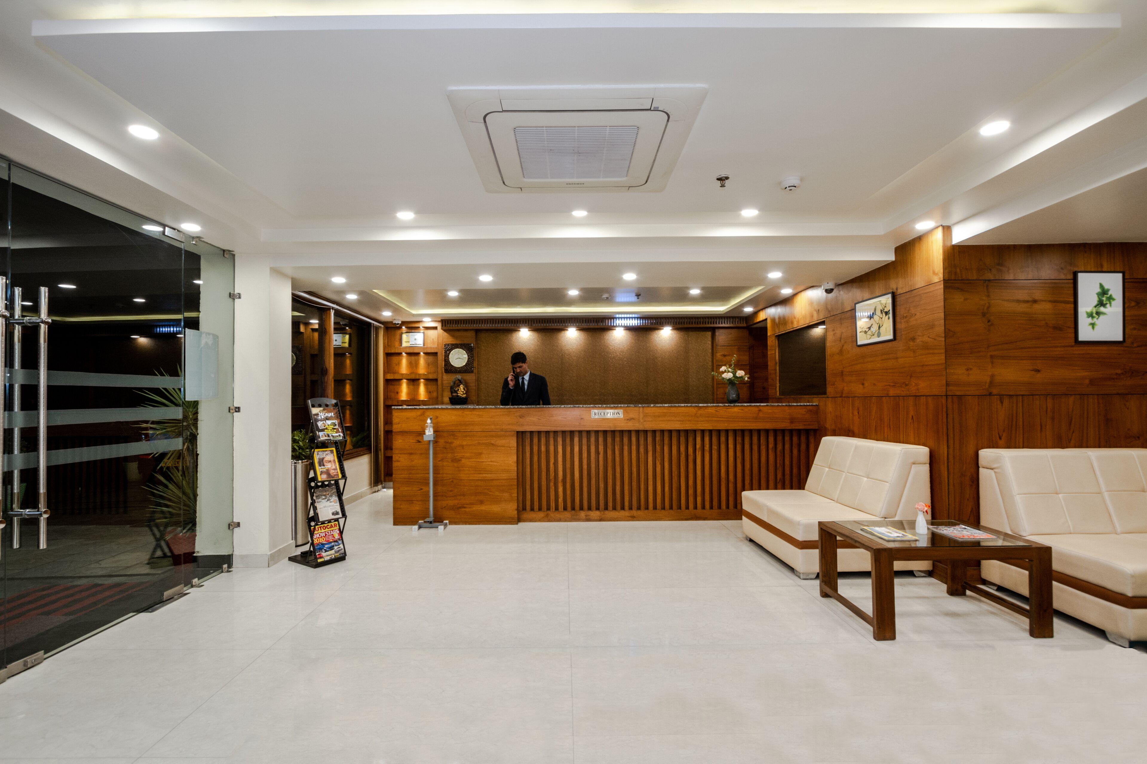 Ashapuri Residency Manali - A Centrally Heated And Air Conditioned Hotel - Manali (Himachal Pradesh), Manali
